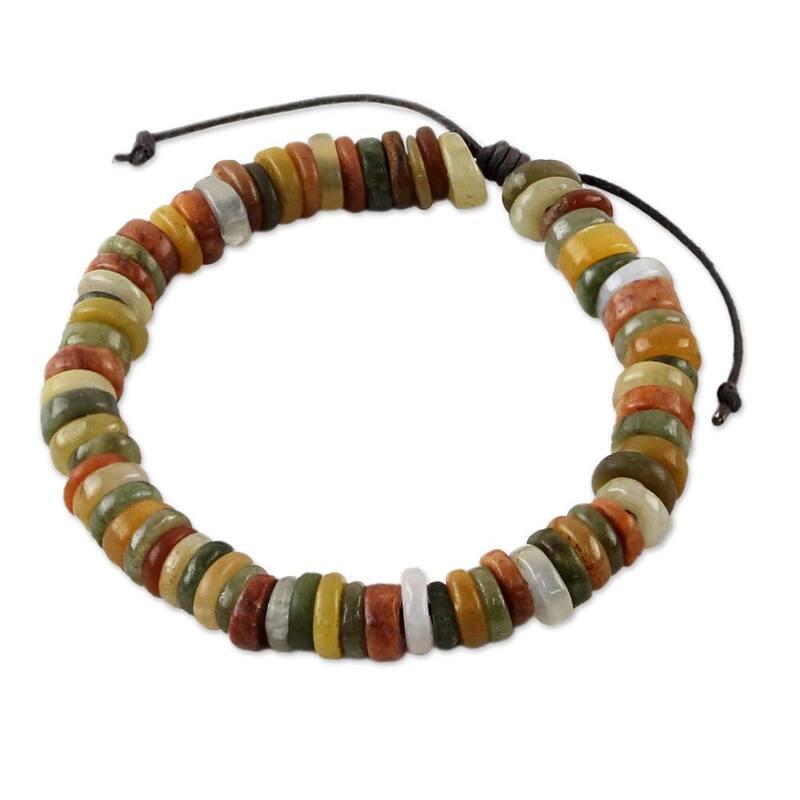 Handmade Cotton 'Seasonal Effects' Jade Quartz Bracelet (Thailand) - Green - 7'6" x 9'6"