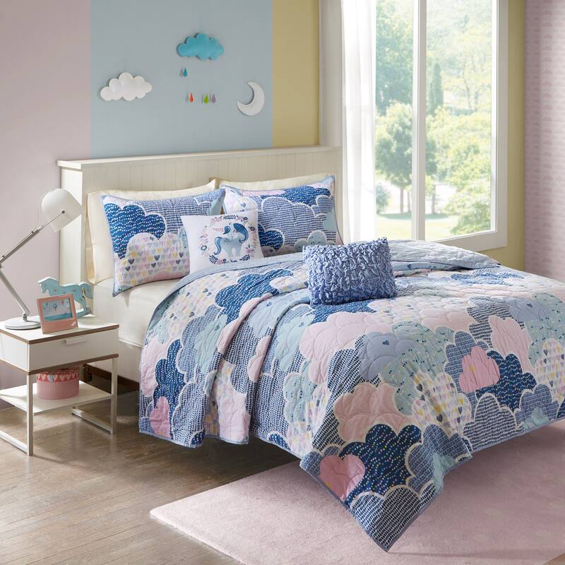Intelligent Design KidsBliss Blue Reversible Cotton Quilt Set with Throw Pillows