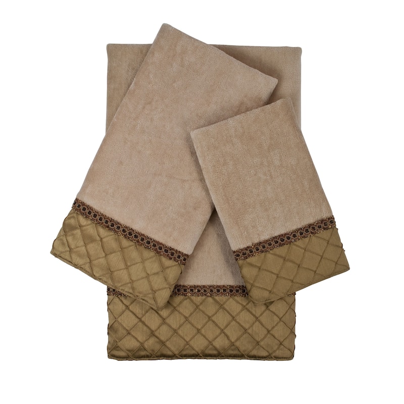 Sherry Kline Pleated Diamond Royal Gold 3-piece Embellished Towel Set