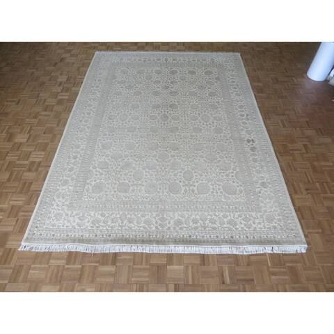 Hand Knotted Ivory Tabriz with Silk Blend Oriental Rug - 8'11 x 12