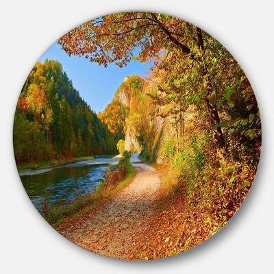 Designart ' Dunajec River Gorge in Autumn' Landscape Photo Circle Wall Art