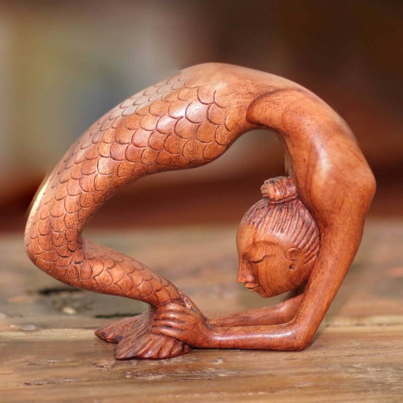 Handmade Suar Wood 'Setu Bandha Sirsasana Mermaid' Sculpture (Indonesia) - 16.5 cm H x 20.5 cm W x 5.5 cm D
