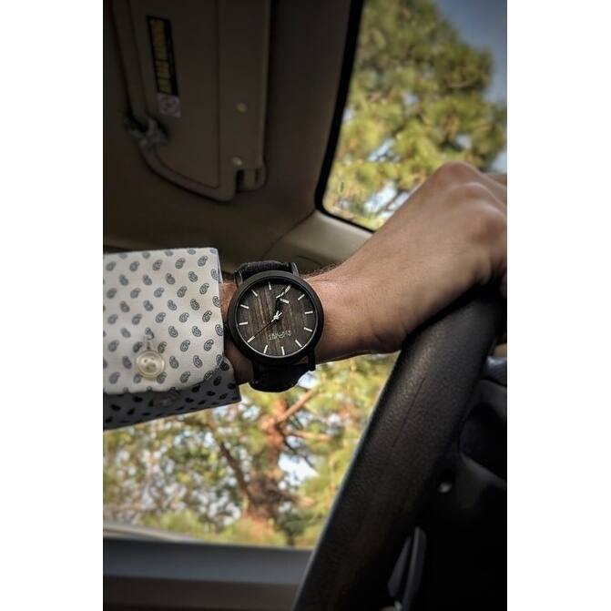 August Steiner Men's Classic Easy-to-Read Wood Dial Leather Strap Watch