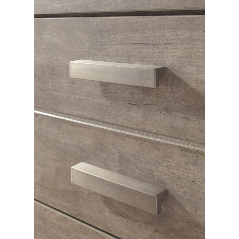 Signature Design by Ashley Balnain Grey 5-drawer Chest