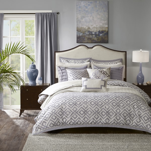 Madison Park Signature Stein Grey/ White Jacquard Comforter Set
