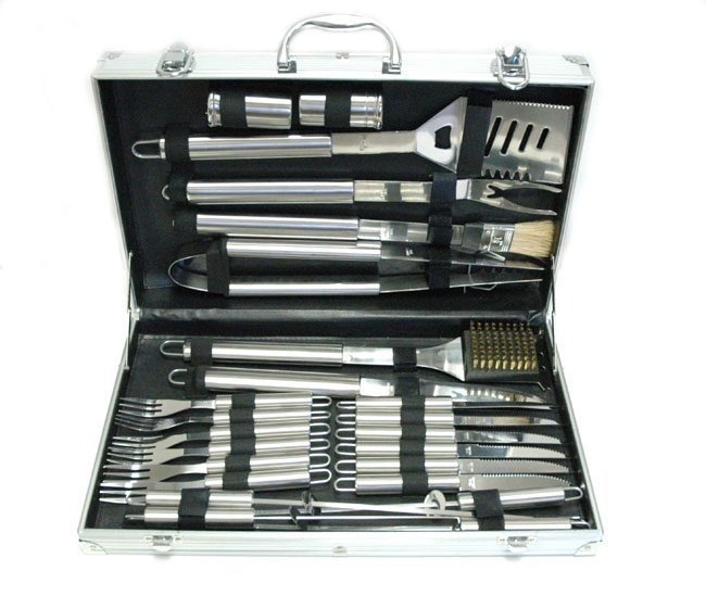 Daxx Stainless Steel 24 piece Bbq Set With Case