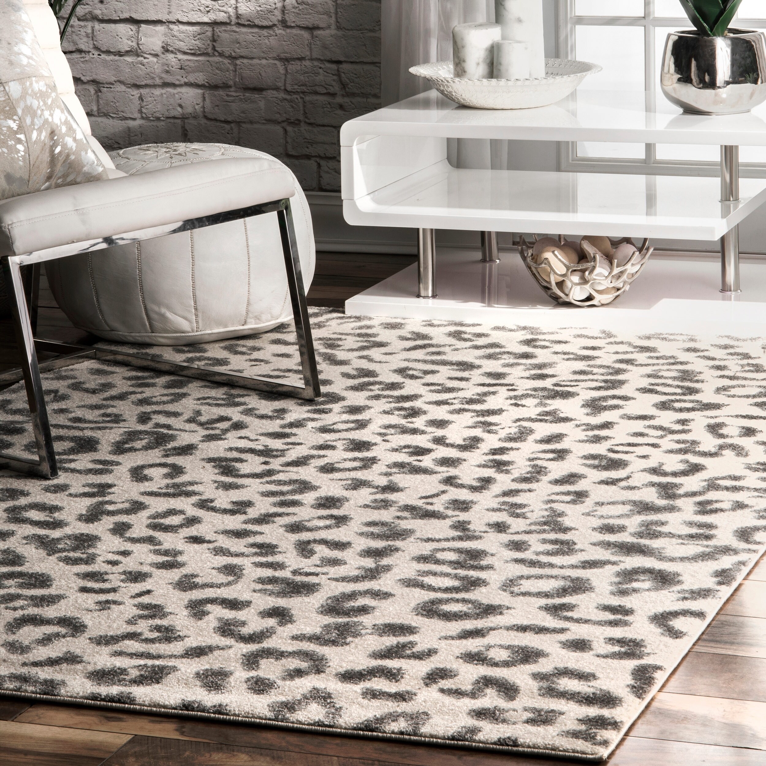 Shop nuLOOM Modern Grey Leopard Spotted Rug 5' x 7'5 On Sale Free