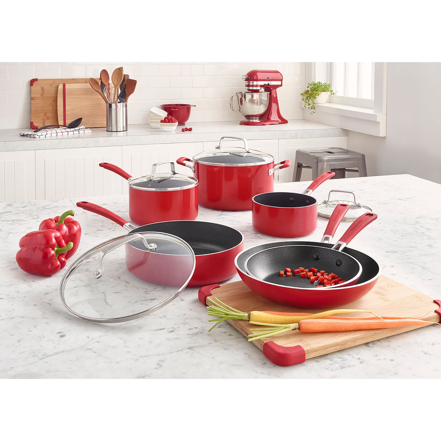 Best Buy: KitchenAid 8-Piece Aluminum Nonstick Cookware Set Empire Red  KCAS08ER