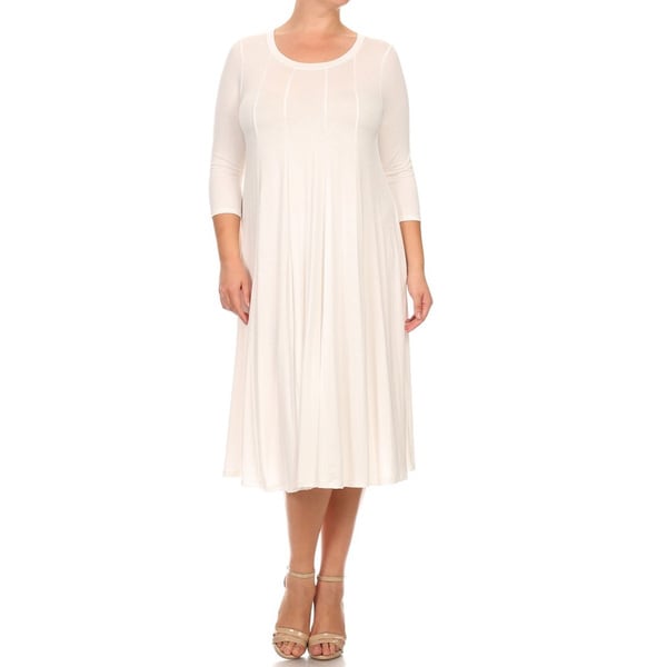 Women's Plus Size Solid Color Pleated Dress. Opens flyout.