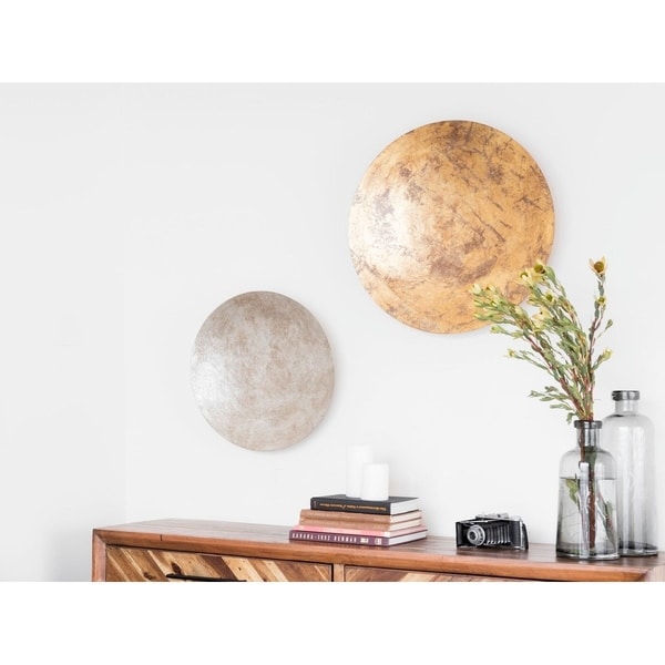 Aurelle Home Grey 19-inch Disc Wall Decoration