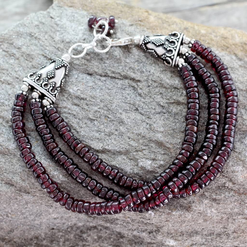 Handmade Sterling Silver 'Splendor of India' Garnet Bracelet (India)