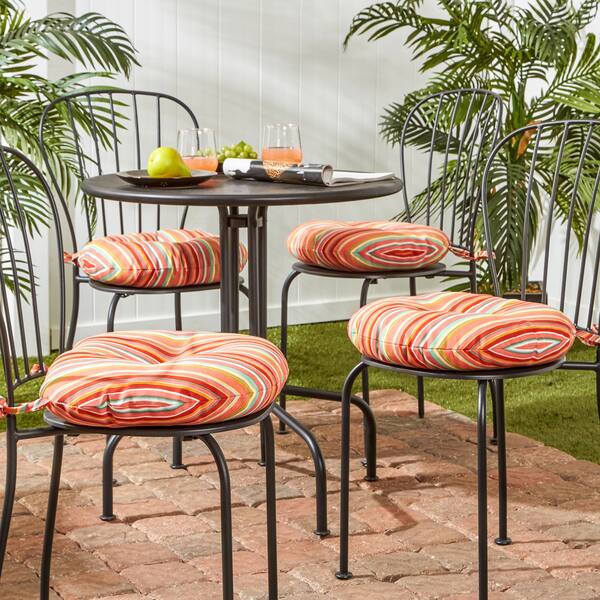 Shop Colton 15 Inch Round Outdoor Stripe Bistro Chair Cushion Set Of 4 By Havenside Home 15 Inch Overstock 22751333 Watermelon