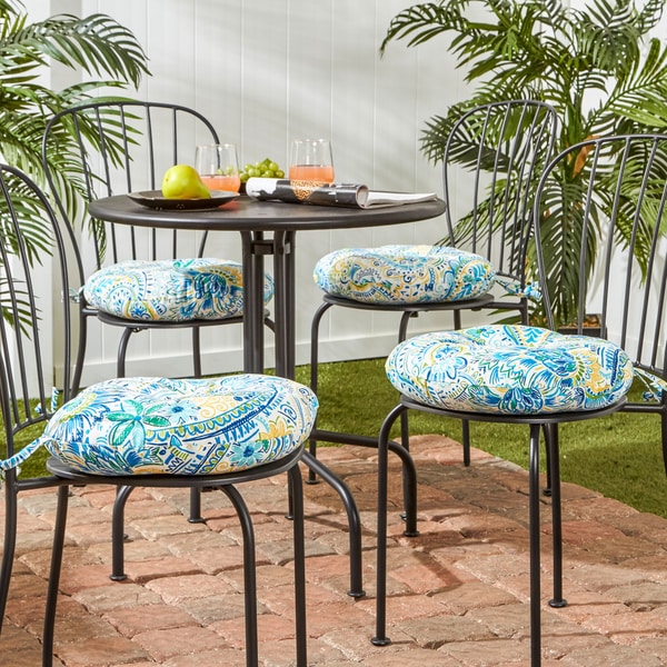 Outdoor patio chair best sale cushions set of 4