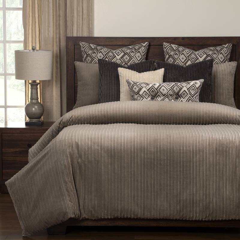 Siscovers Downy Taupe Super Soft 6 Piece Luxury Duvet Set