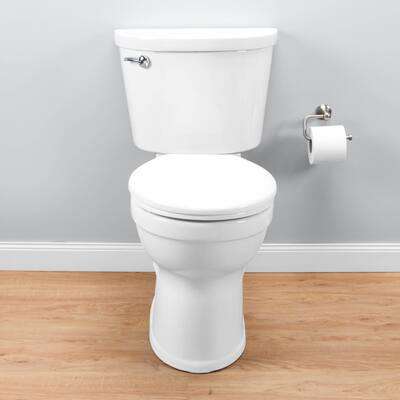 American Standard Champion White Vitreous China Round 2-piece Toilet