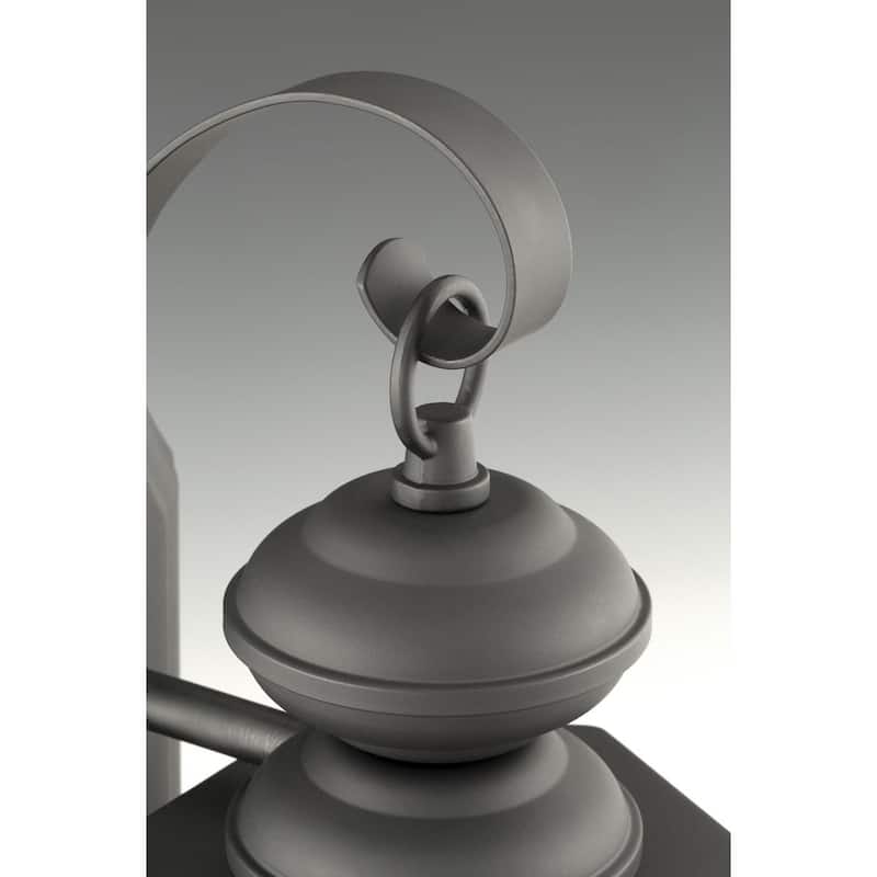 New Haven Aluminum 3-light Hanging Lantern