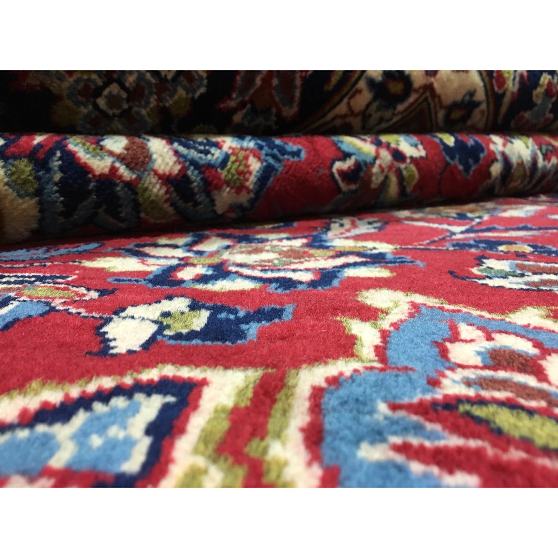 FineRugCollection Handmade Semi-Antique Fine Persian Isfahan Red and ...