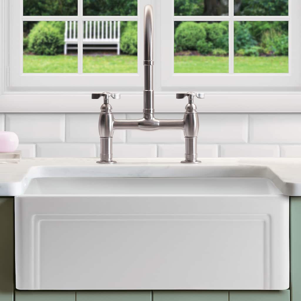 Olde London Fireclay 33" L x 18" W Single Bowl Farmhouse Kitchen Sink with Grid & Strainer in White