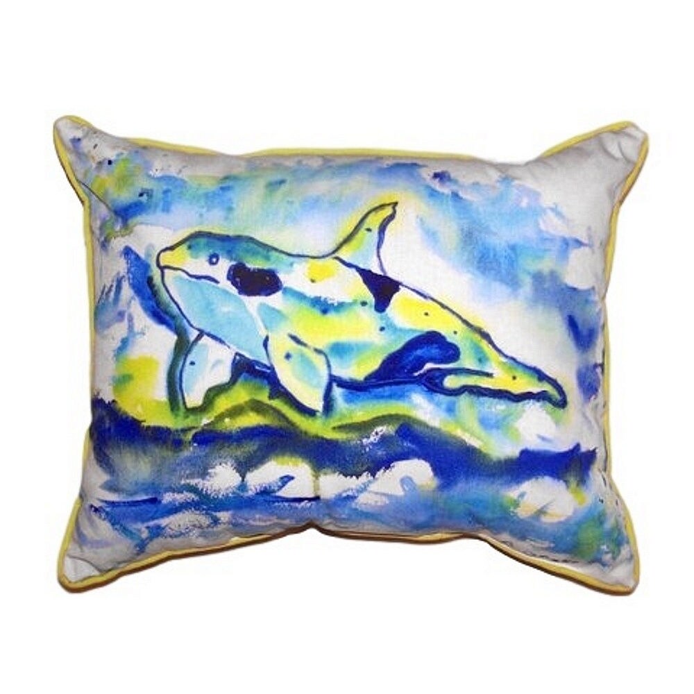 Pillow Perfect Rectangular Fish Throw Pillow Blue