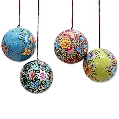 NOVICA Handmade Set of 4 Papier Mache Ornaments, 'Floral Beauty' (India)