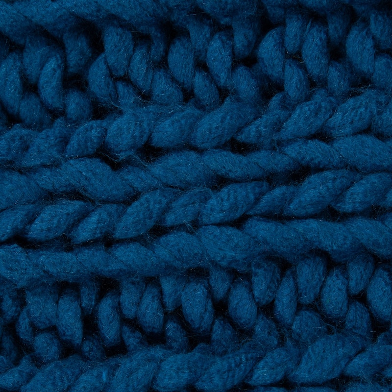 Kate and Laurel Chunky Knit Throw