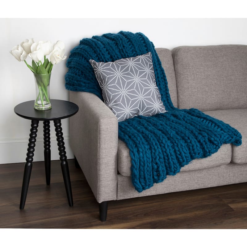 Kate and Laurel Chunky Knit Throw