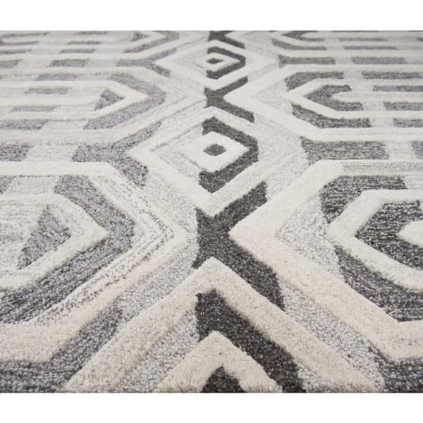 Alora Decor Makalu Grey and Natural Hand-tufted Geometric Wool Rug