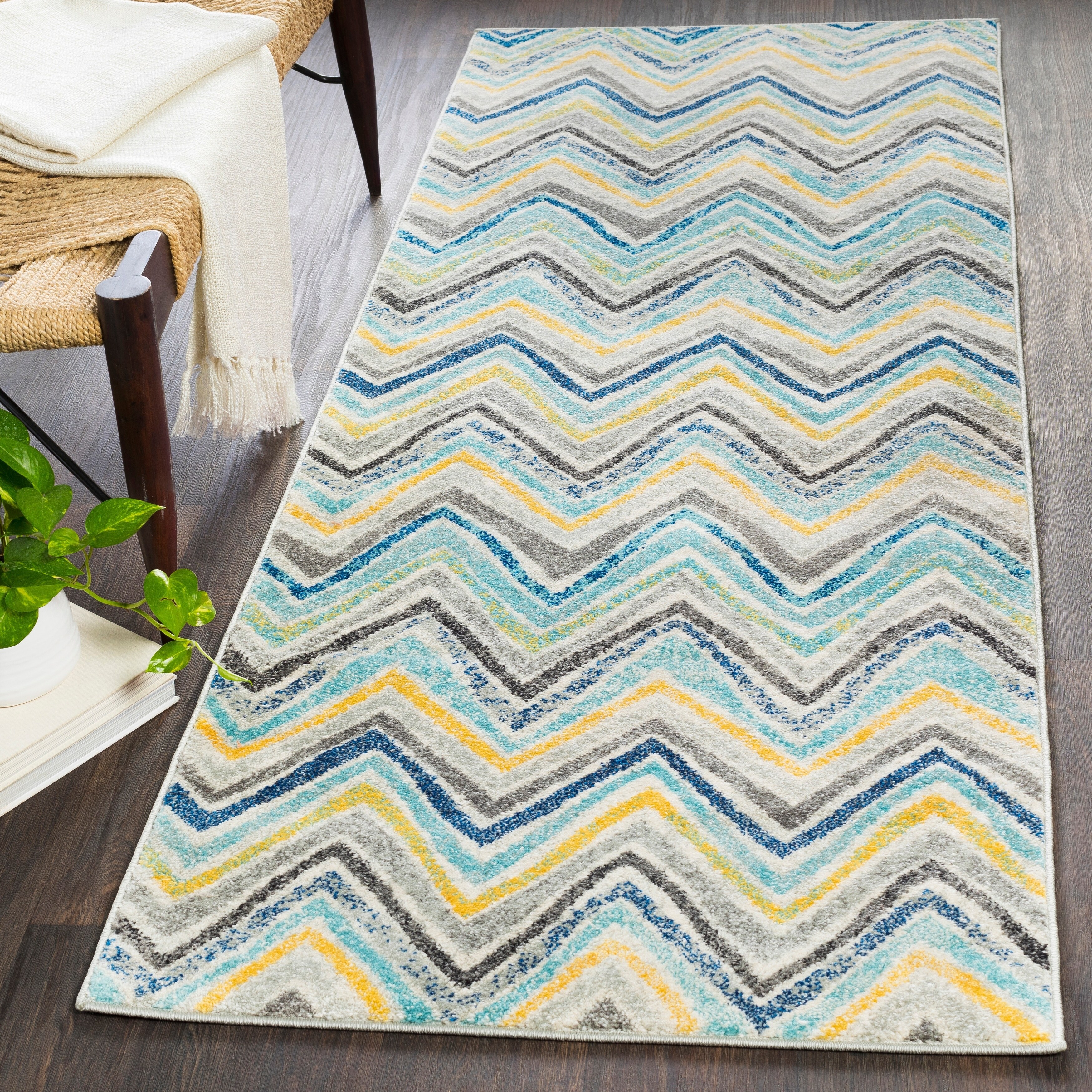 Aiden Blue Grey Casual Chevron Area Rug 2 7 X 7 3 Runner Overstock 14691637