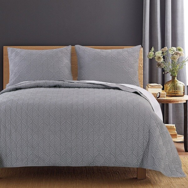 Piper Moonlight Grey Quilt Set