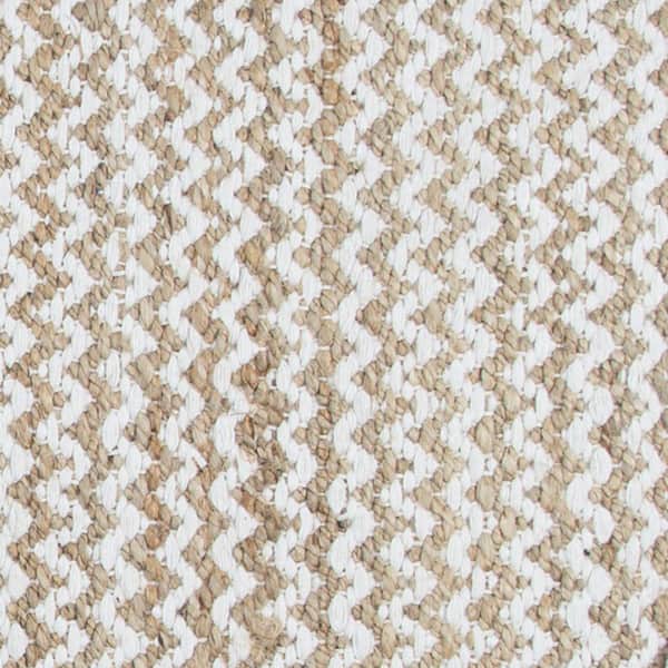 Harlem Collection Solid Chevron Rug