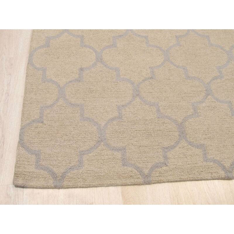 Hand-tufted Traditional Moroccan Trellis Beige Wool Area Rug - 5' x 7'