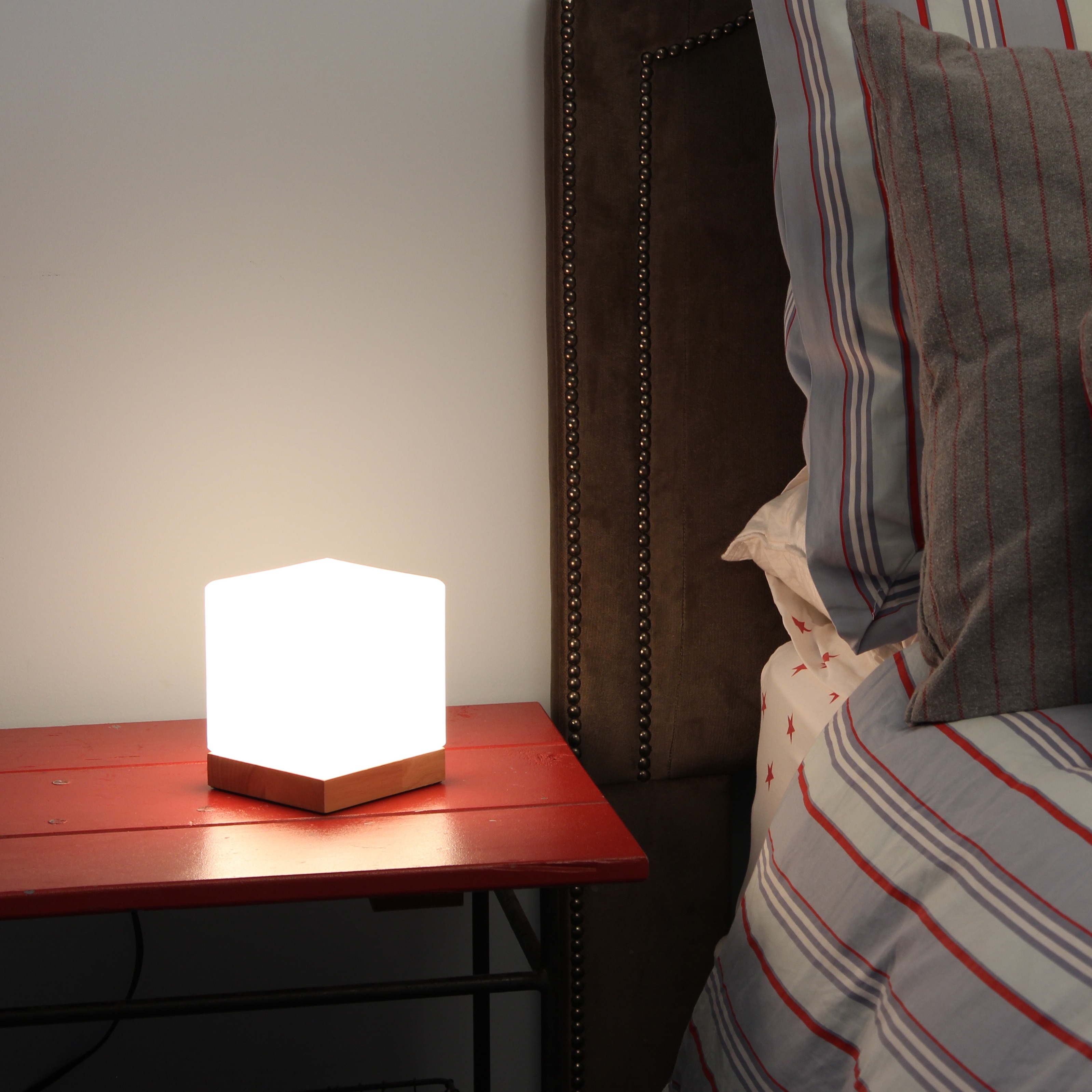 glass cube table lamp