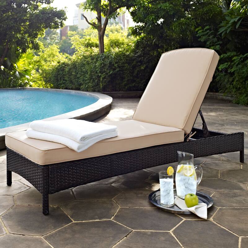 Palm Harbor Brown Wicker Outdoor Chaise Lounge