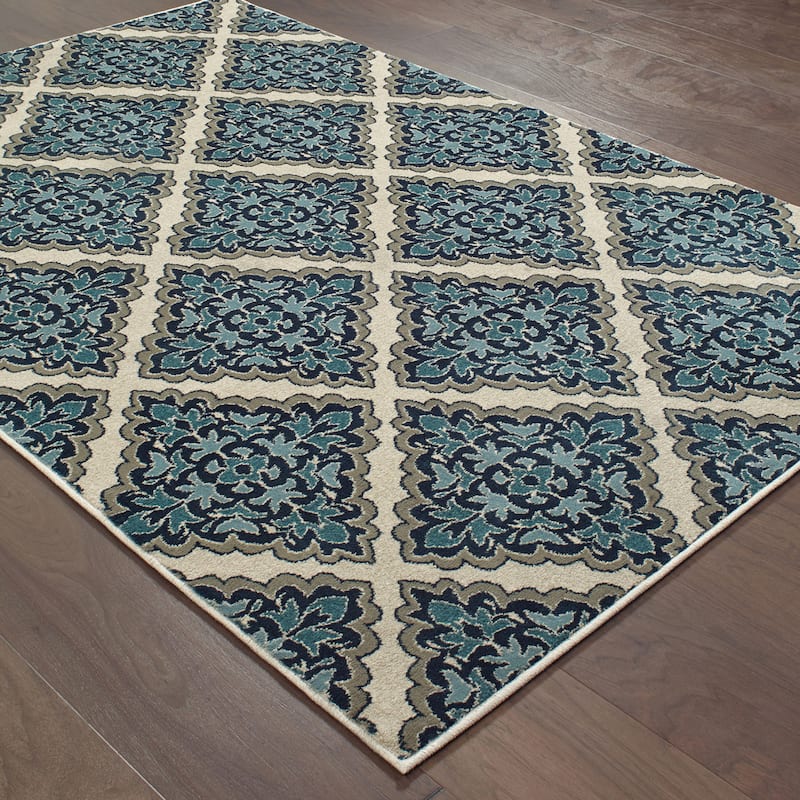 Vista Home Liliana Floral Garden Labyrinthe Area Rug