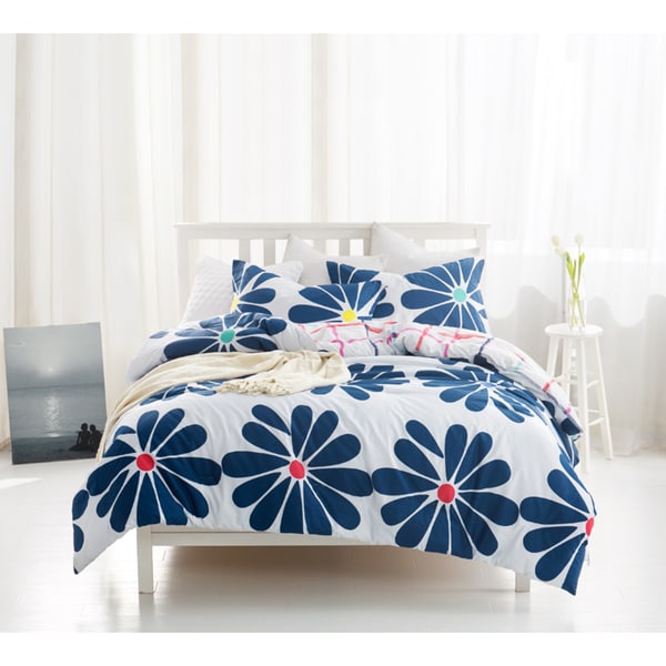 Shop BYB Cobalt Bloom Blue Floral Print Comforter (Shams ...