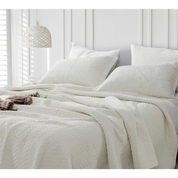 BYB Jet Stream Cotton Virtue Textured Quilt