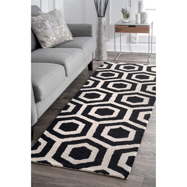 Nuloom Handmade Hexagon Design Black And White Wool Runner Rug Nuloom Handmade Hexagon Design Black And White Wool Runner Rug 2 X27 6
