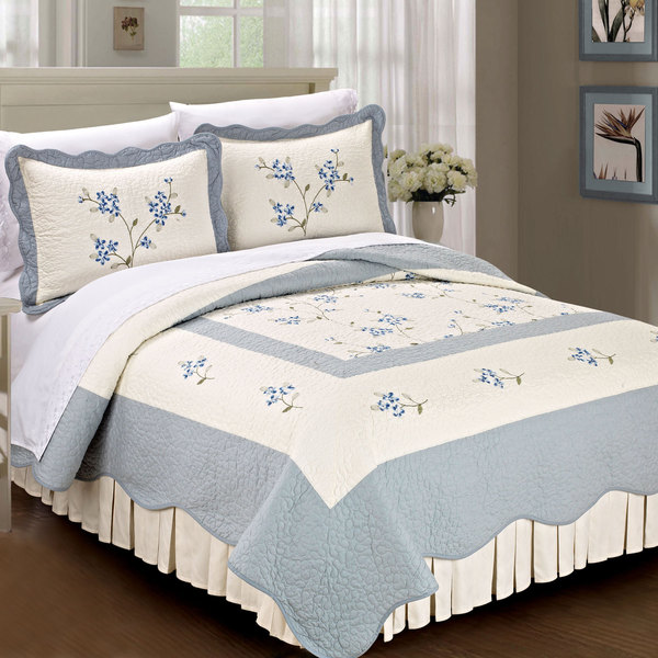 Serenta Prewashed Classic Embroidery Hawaiian Flowers 3-piece 100-percent Cotton Quilt Set