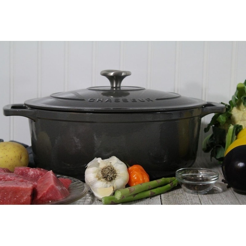 Chasseur 3.8-quart Caviar-Grey Enameled Cast Iron Oval Dutch Oven - On Sale  - Bed Bath & Beyond - 15210048