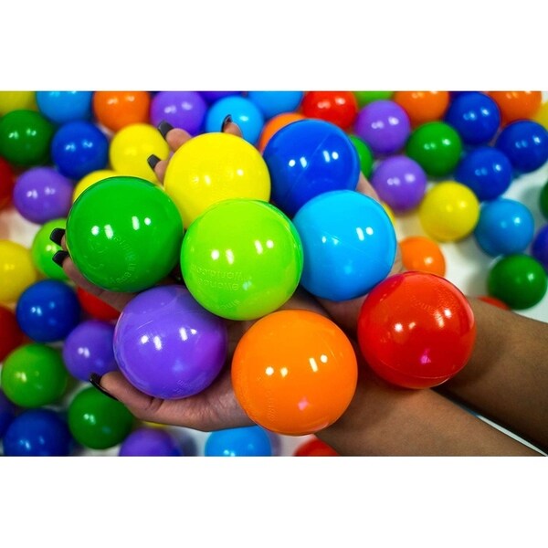 200 plastic balls