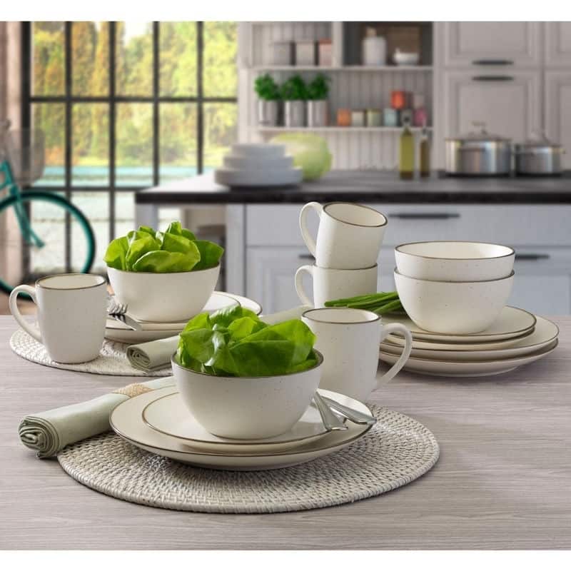 Gourmet Basics by Mikasa Juliana Cream 16DW Set, Service for 4