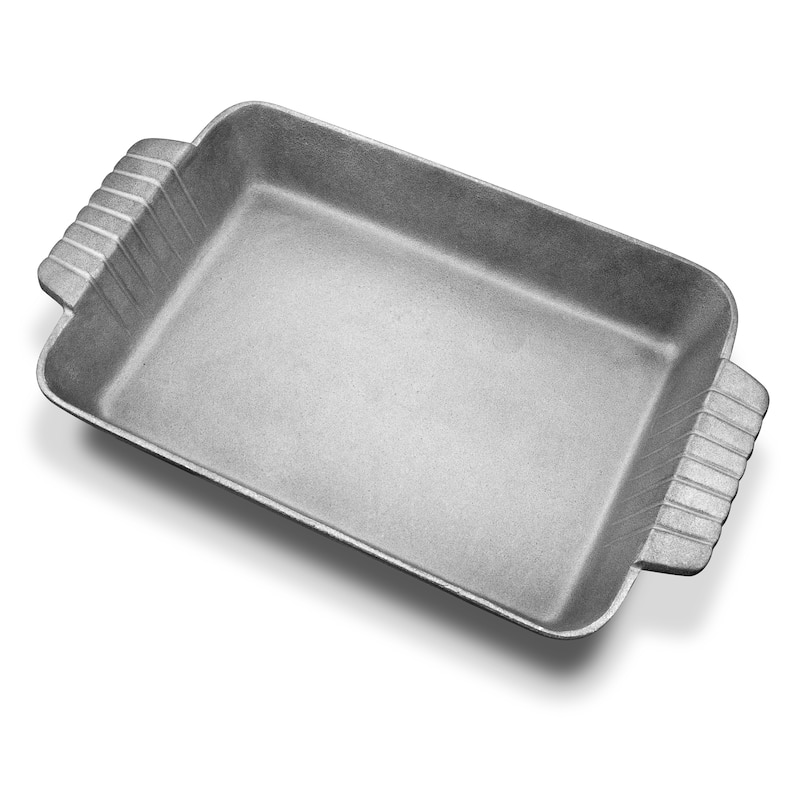 Wilton Armetale 9 x 12 Baker