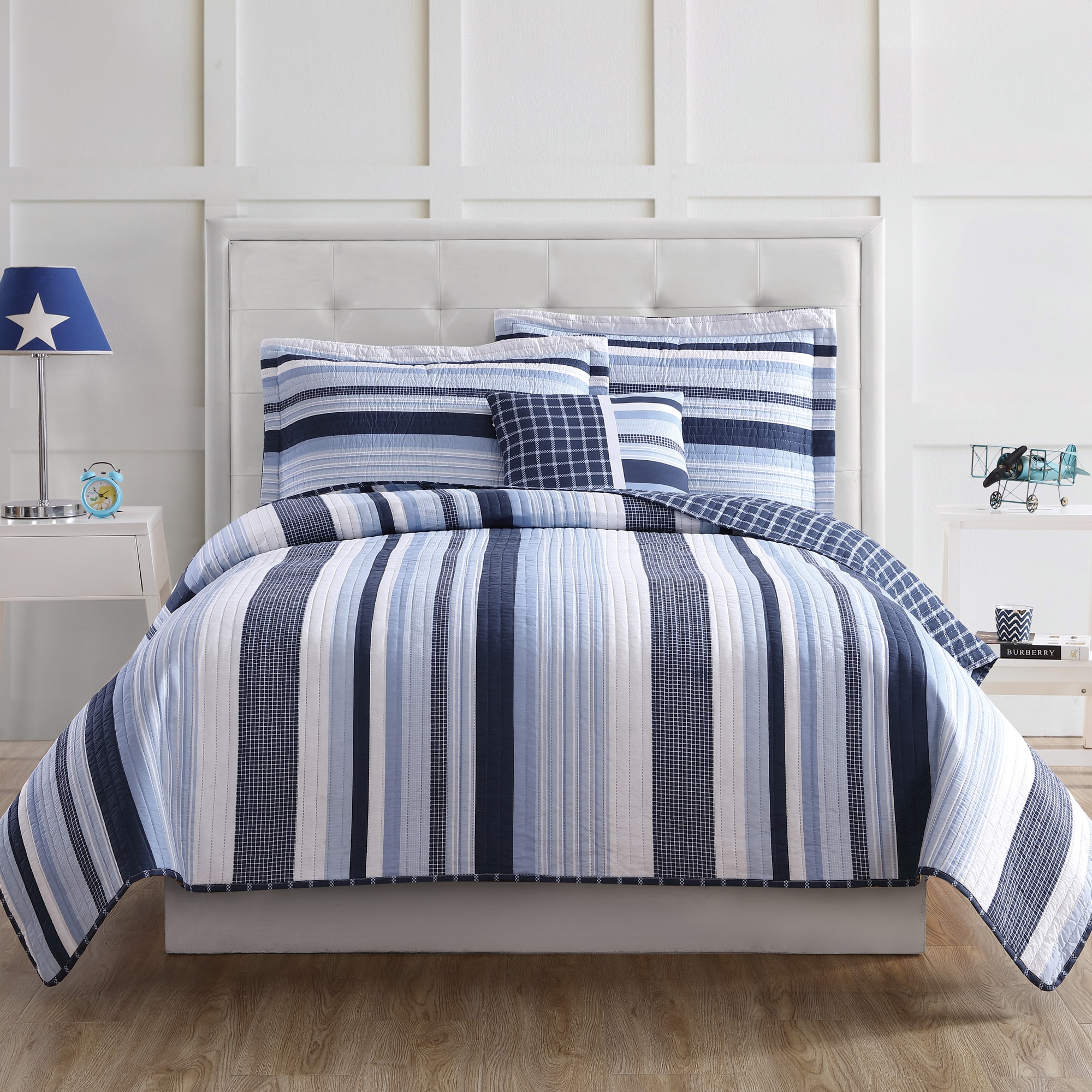 My World Mason Stripe 3-piece Quilt Set with Bonus Decorative Pillow