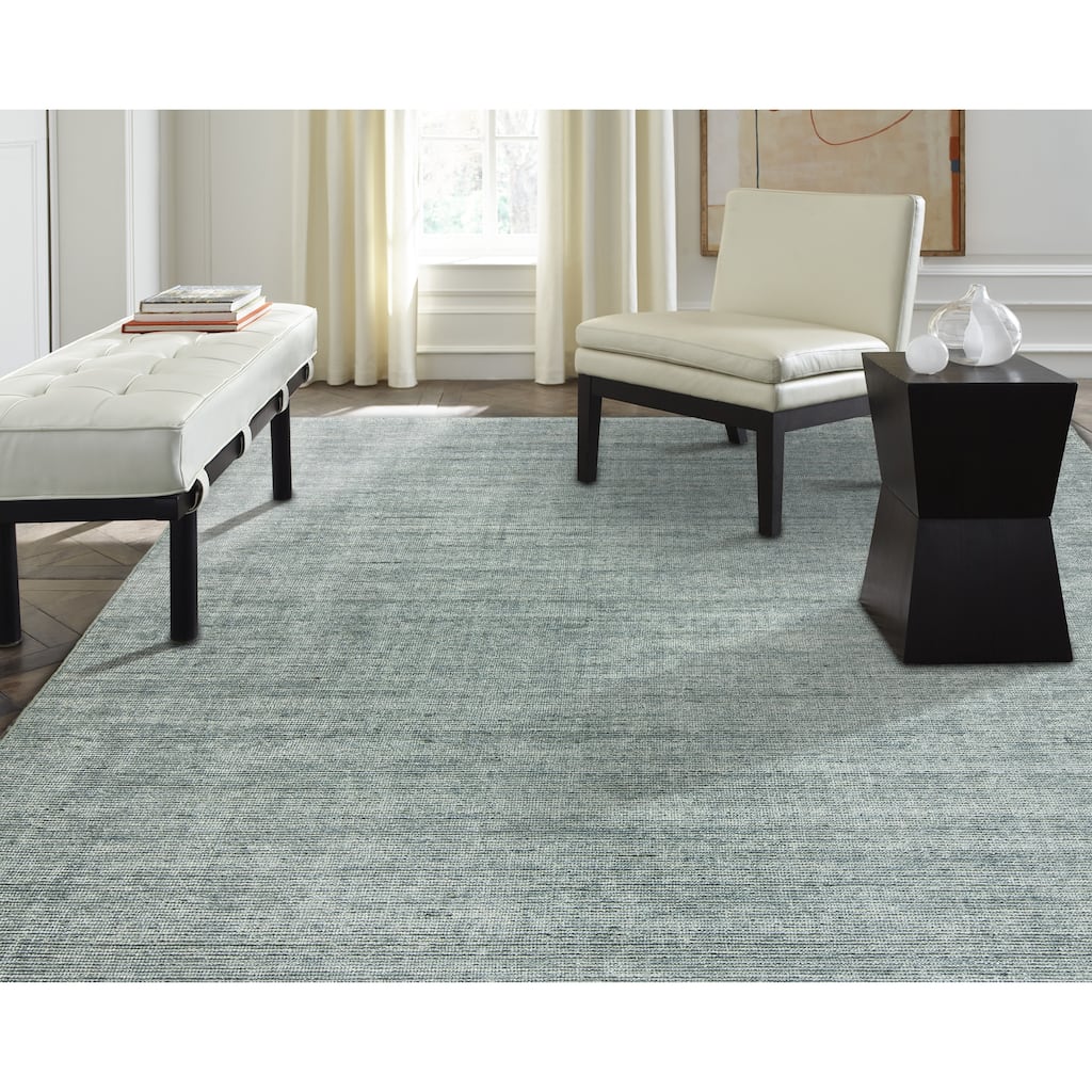 Spa Blue Hand-woven Wool/ Silkette Area Rug