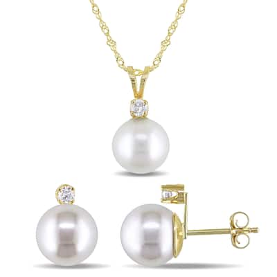 Miadora 14k Yellow Gold Cultured Freshwater Pearl and 1/7ct TDW Diamond 2-Piece Necklace and Stud Earrings Set (8-9 mm) - White