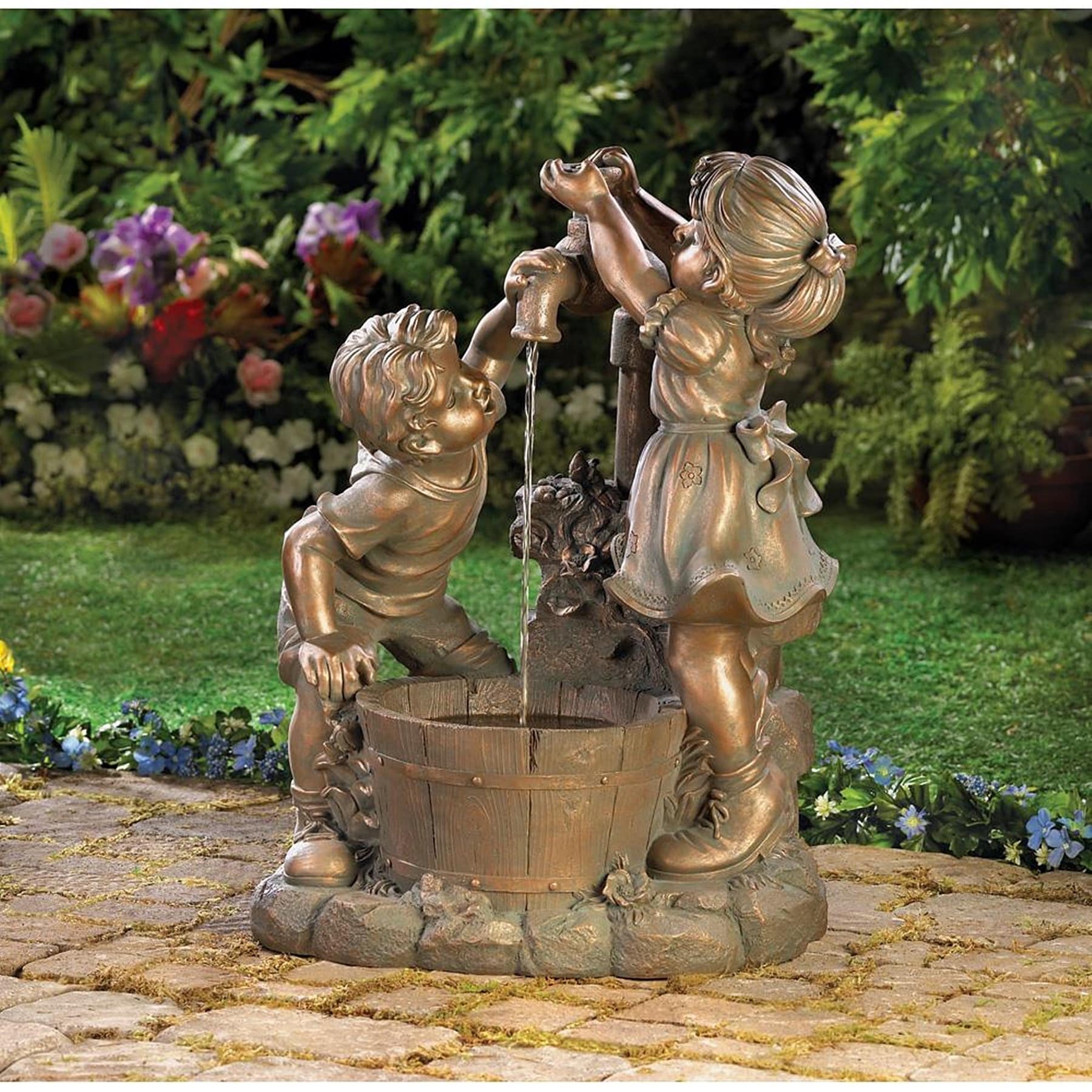 1pc Outdoor Girl And Boy Drinking Water Fountain Yard Art