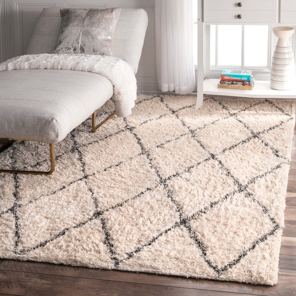 Shop nuLOOM Ivory Contemporary Cotton Diamond Trellis Shag Rug - On ...