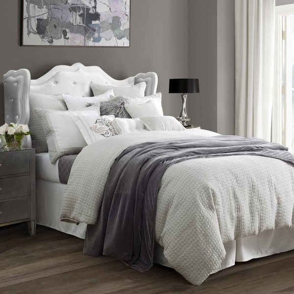 HiEnd Accents 4-Piece Wilshire Comforter Set