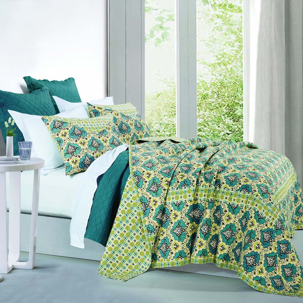 HiEnd Accents Salado Green/ Blue Cotton Quilt Set