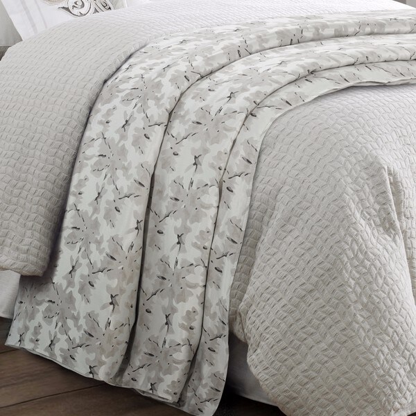 HiEnd Accents Wilshire Grey Duvet